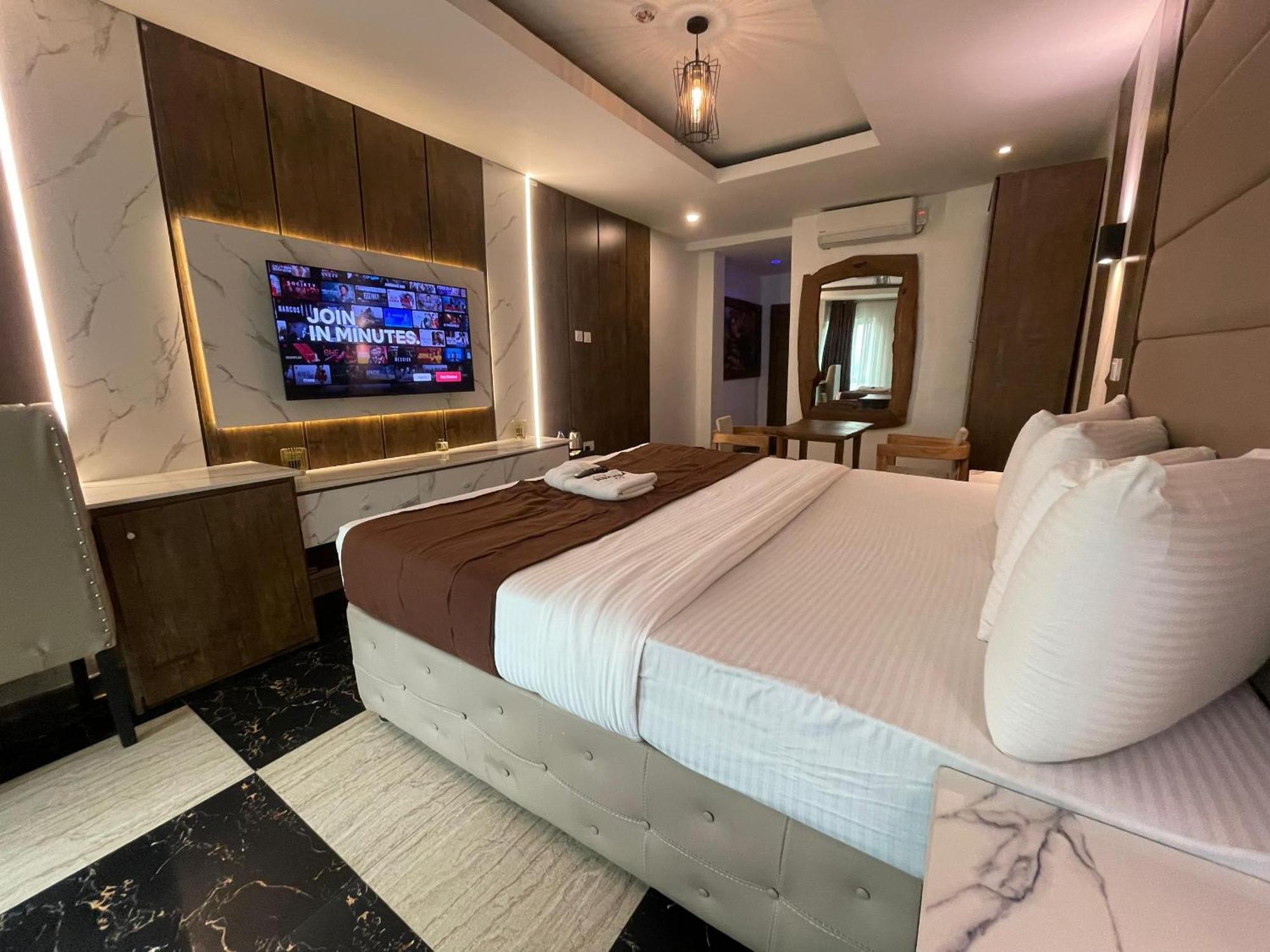 Presken Hotel At International Airport Road Ikeja Ngoại thất bức ảnh