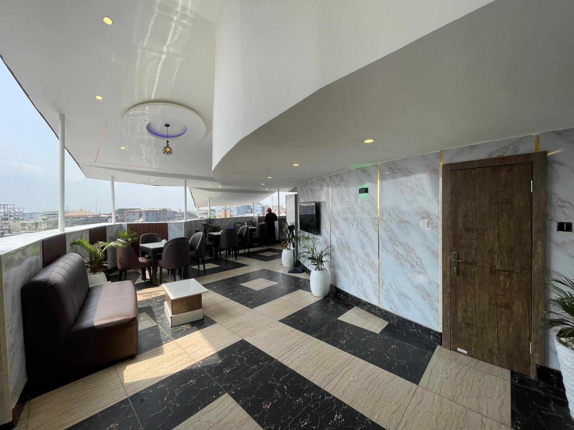 Presken Hotel At International Airport Road Ikeja Ngoại thất bức ảnh